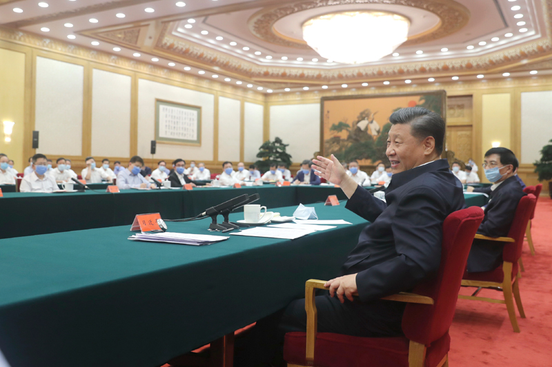 7月21日，中共中央總書記、國家主席、中央軍委主席習(xí)近平在京主持召開企業(yè)家座談會并發(fā)表重要講話。新華社記者 鞠鵬 攝